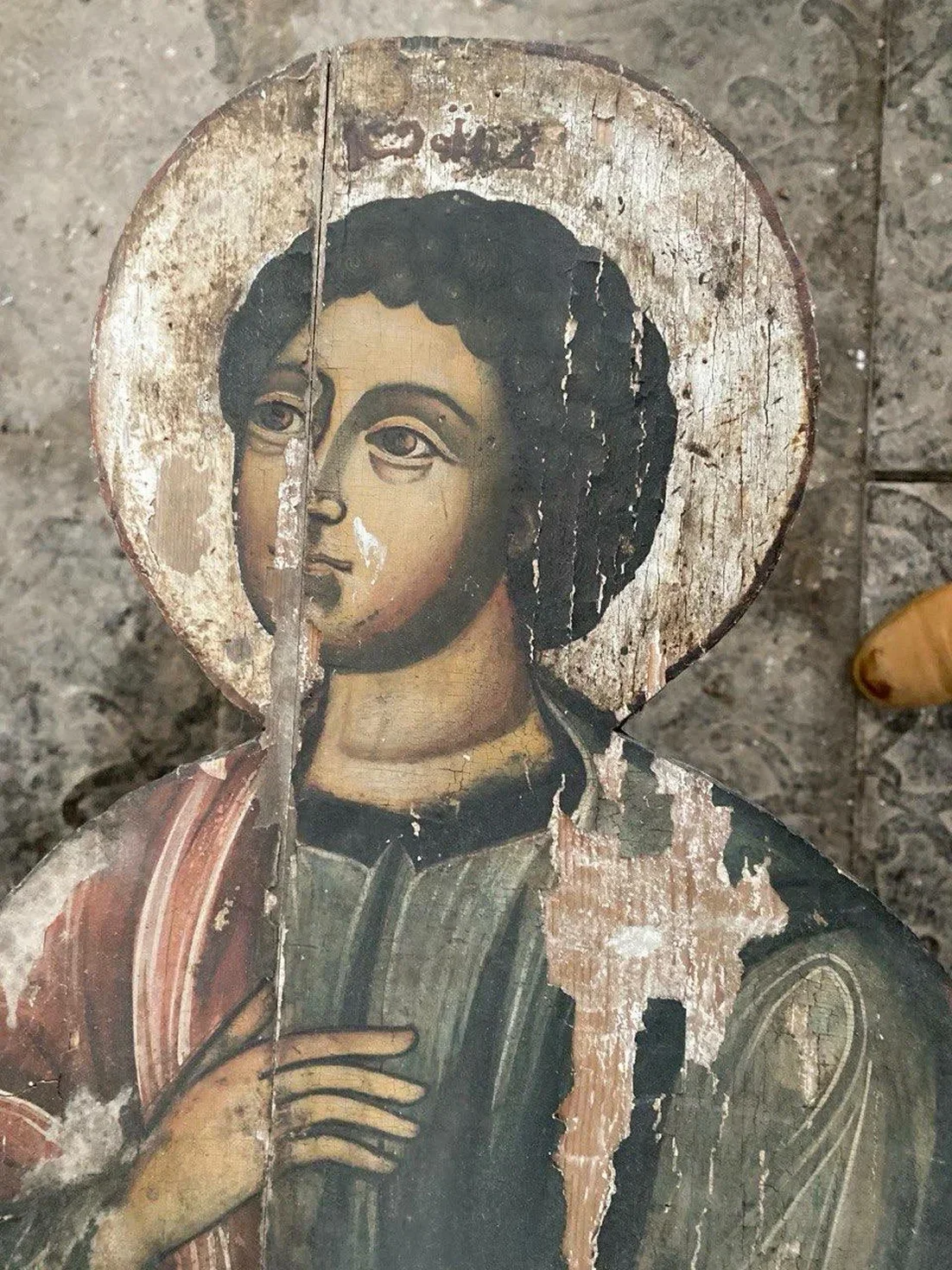 Кирпичная кладка храма до вычинки